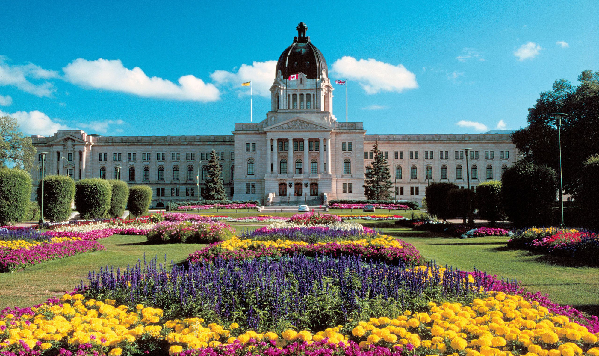 Saskatchewan legislative building Exp rience Canadienne